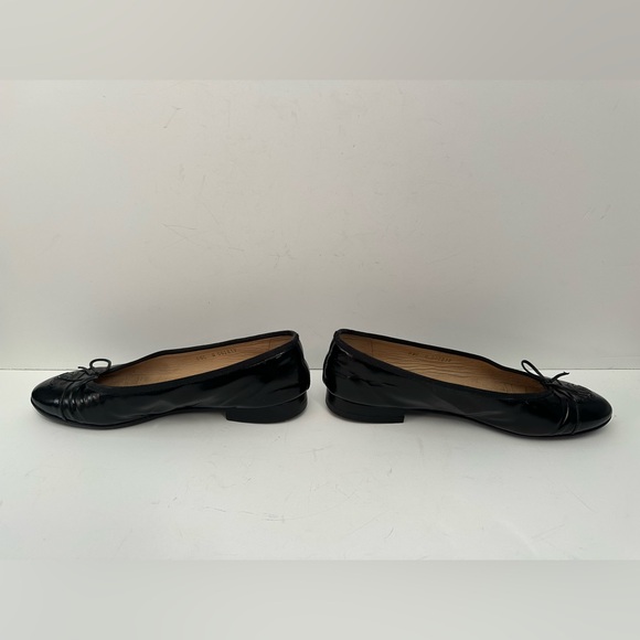 Chanel Black Patent Leather Ballet Flat - Picture 6 of 12